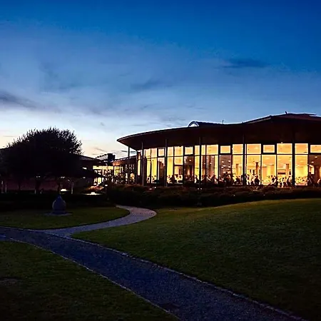Trinity Og Konference, Bw Signature Collection Hotel