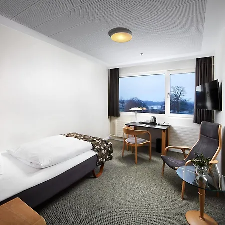 Hotel Trinity Og Konference 4*