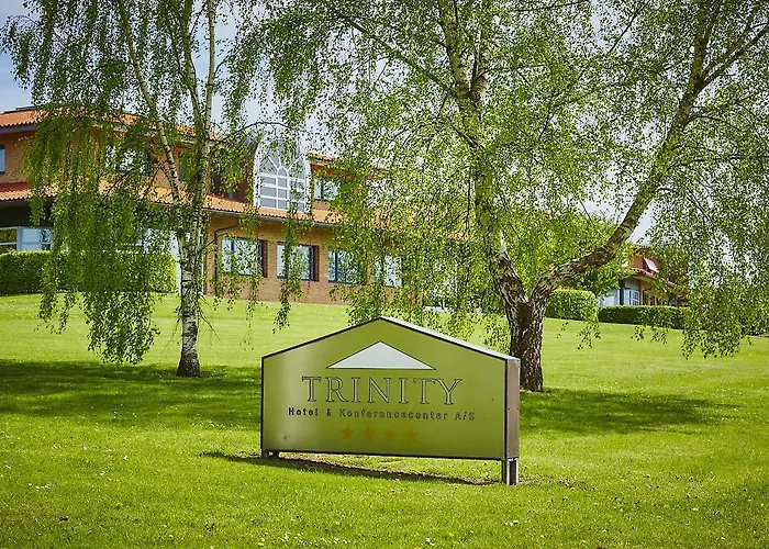 Hotel Trinity Og Konference