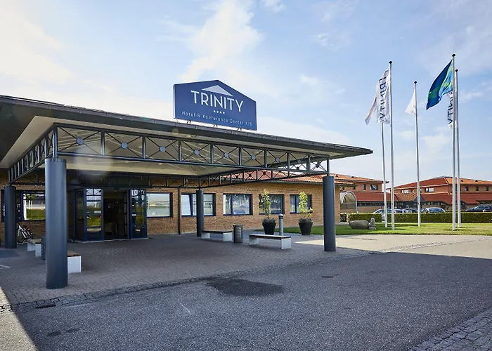 Hotel Trinity Og Konference